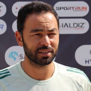selcuk inandan hakemlere sert elestiri hep soyluyorum ama gereksizdi SCP3WqvJ