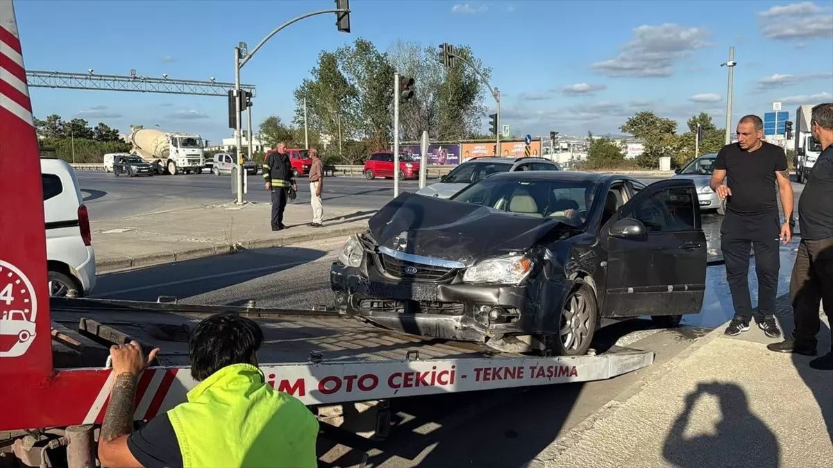 gebzede trafik kazasi 6 yarali hLBQfkMG