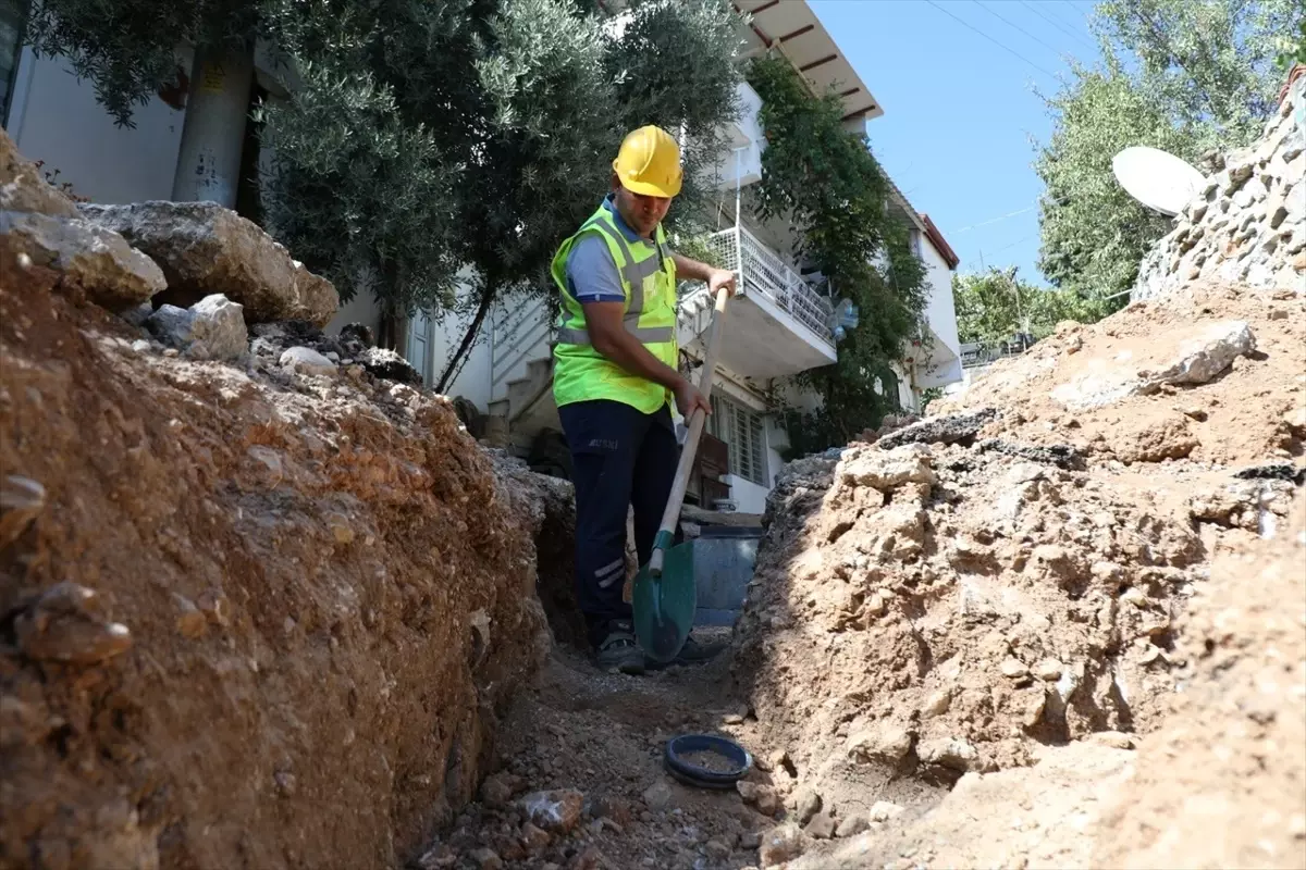 mentesede icme suyu ve kanalizasyon calismalari basladi V8SBEFhz