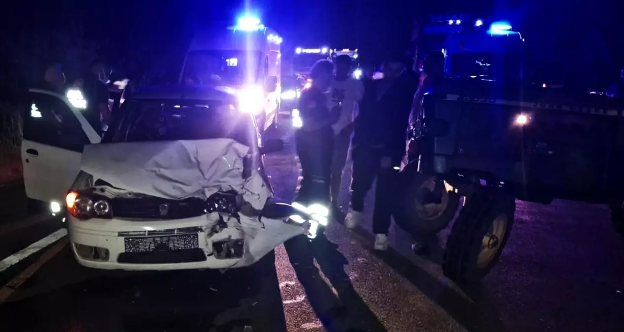 traktor ve otomobil carpisti 4 yarali abyLReW4