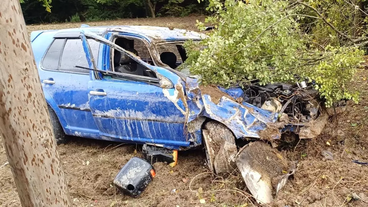 boluda yagmur sonrasi kontrolden cikan otomobil tarlaya uctu qhPSIs4m.jpg