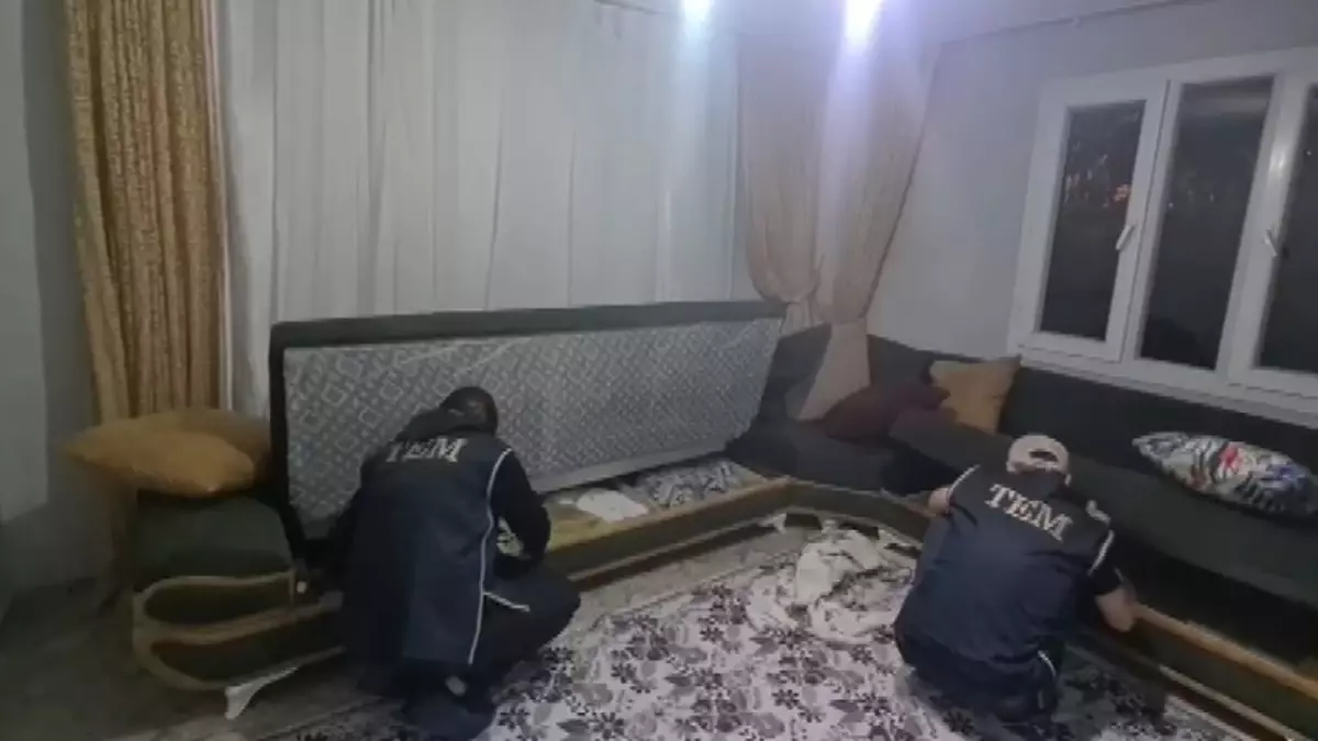 deas propagandasi yapan 6 supheli yakalandi SNgICv6X.jpg