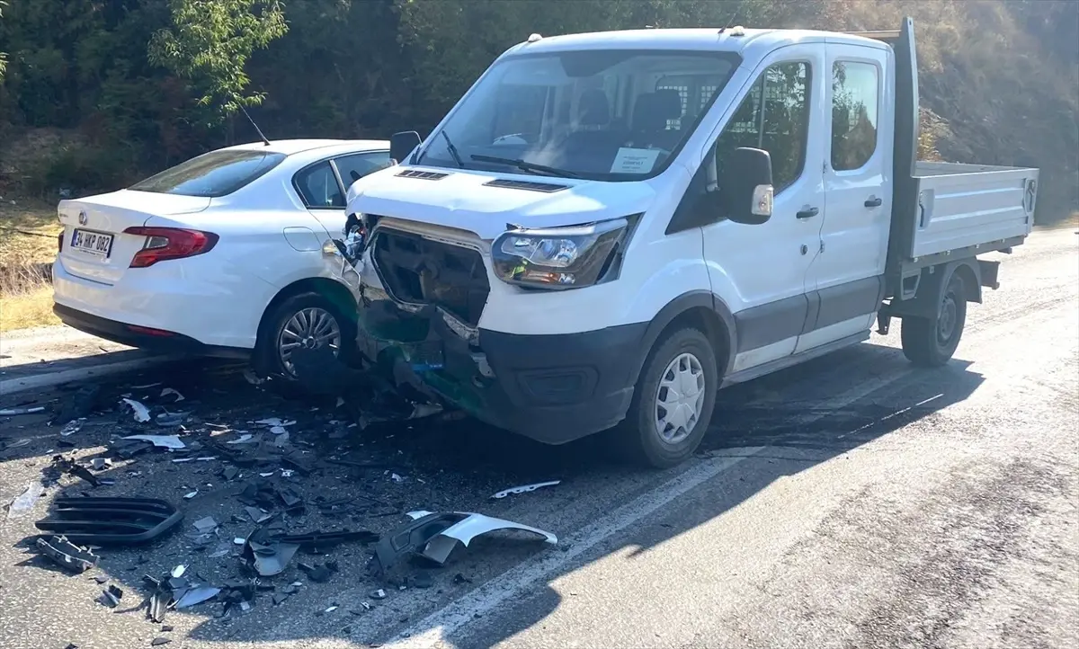 odemiste trafik kazasi 6 yarali Rsd3wwrA.jpg