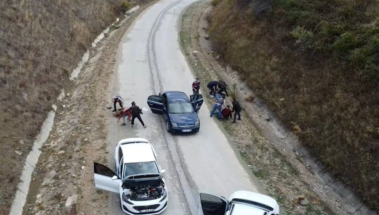 sinopta film sahnelerini aratmayan operasyon Sc4DA5PP.jpg