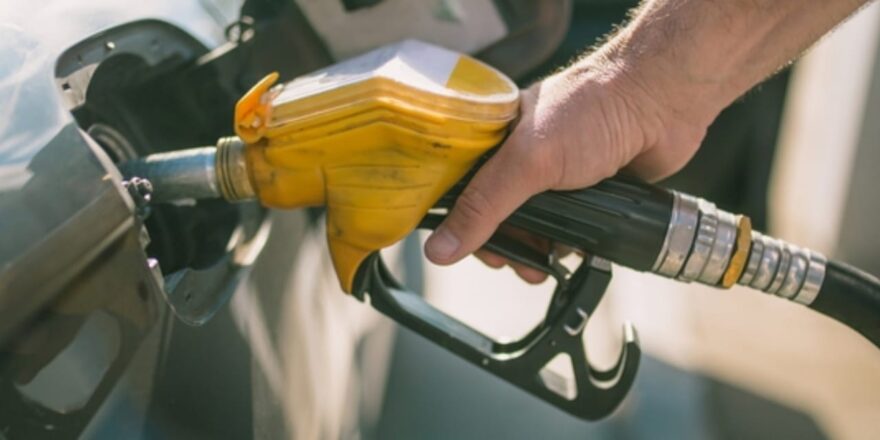 Akaryakıt Fiyatlarında İndirim Sinyalleri